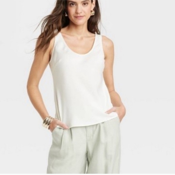 A New Day Cream Fitted Tank Top with Scoop Neck - Picture 1 of 4